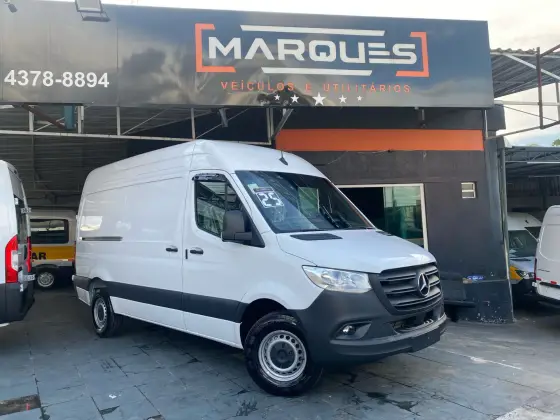 MERCEDES-BENZ SPRINTER 2025