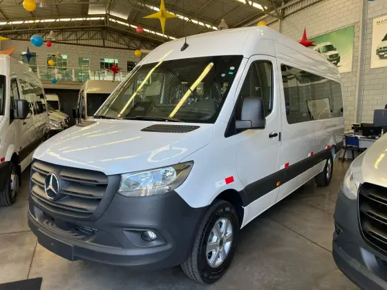 MERCEDES-BENZ SPRINTER 2025