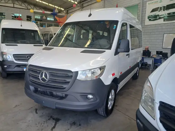 MERCEDES-BENZ SPRINTER 2025