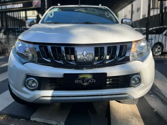 MITSUBISHI L200 TRITON 2019