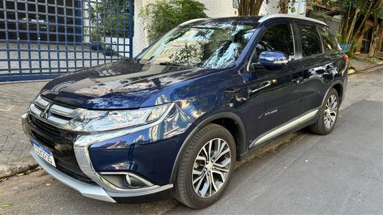 MITSUBISHI OUTLANDER 2018