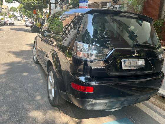 MITSUBISHI OUTLANDER 2009