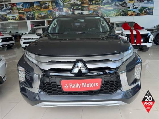 MITSUBISHI PAJERO SPORT 2023