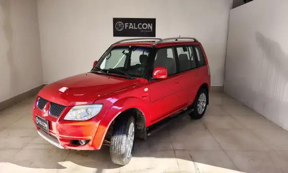 MITSUBISHI PAJERO TR4 2011