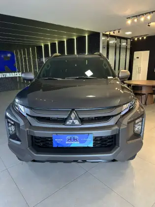 MITSUBISHI TRITON 2025