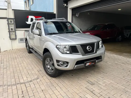 NISSAN FRONTIER 2015