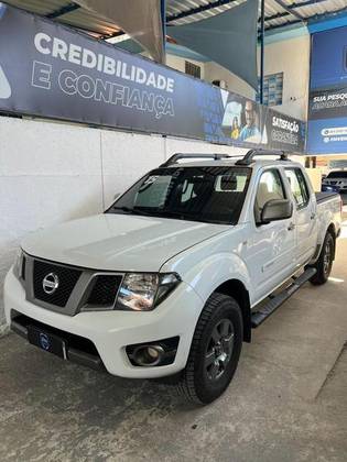 NISSAN FRONTIER 2015