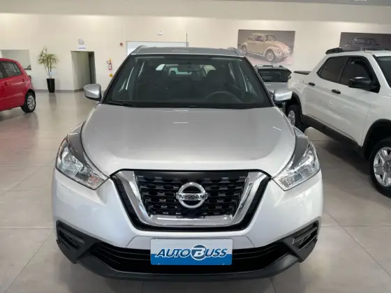 NISSAN KICKS 2018