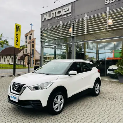 NISSAN KICKS 2019