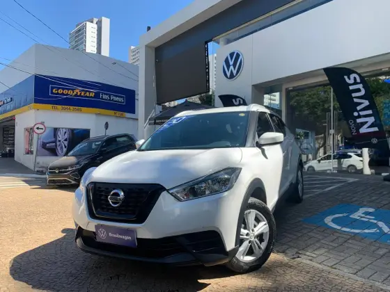 NISSAN KICKS 2020