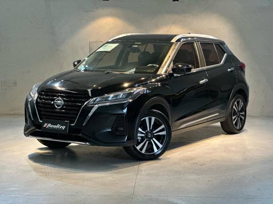 NISSAN KICKS 2022