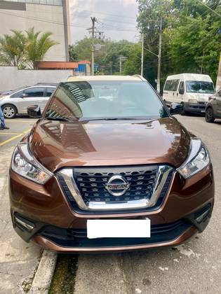 NISSAN KICKS 2018