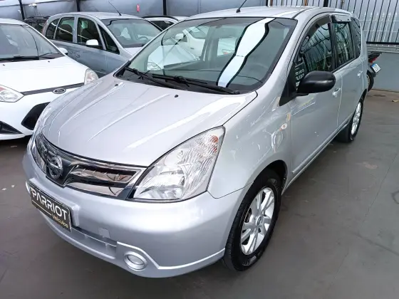 NISSAN LIVINA 2013