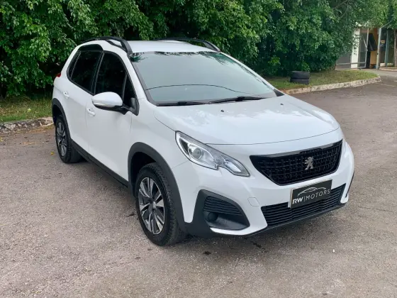 PEUGEOT 2008 2021