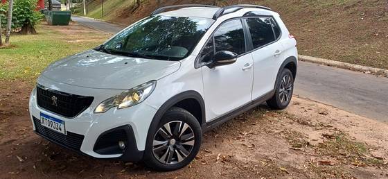 PEUGEOT 2008 2022