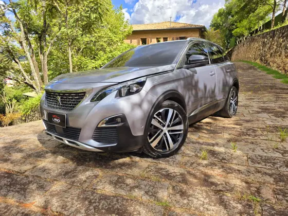 PEUGEOT 3008 2020