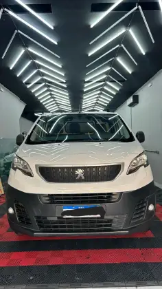 PEUGEOT EXPERT 2020