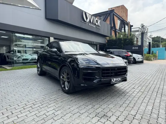 PORSCHE CAYENNE 2024