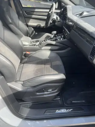 PORSCHE CAYENNE 2022