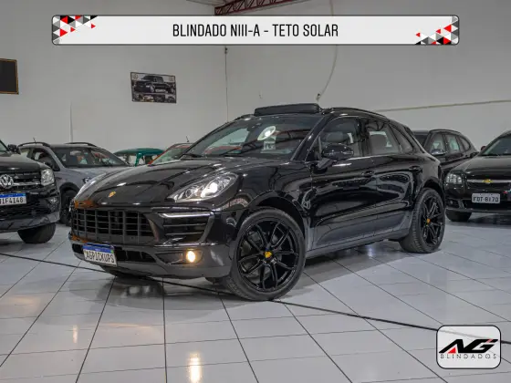 PORSCHE MACAN 2018