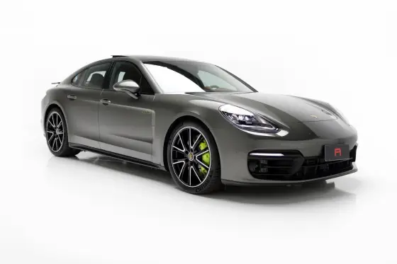 PORSCHE PANAMERA 2023