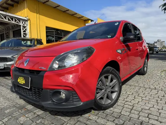 RENAULT SANDERO 2013