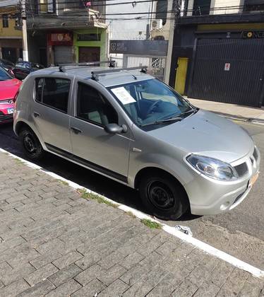 RENAULT SANDERO 2009
