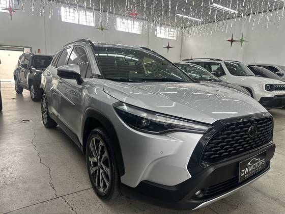 TOYOTA COROLLA CROSS 2023