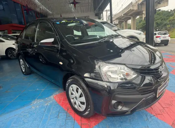 TOYOTA ETIOS 2018