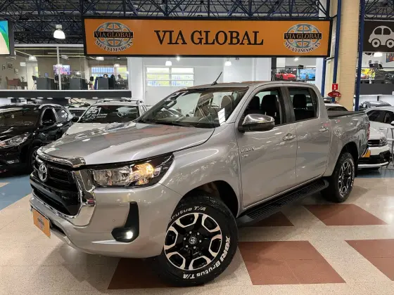 TOYOTA HILUX 2021