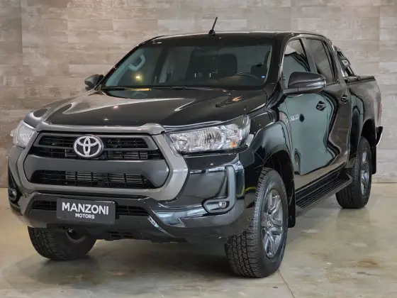 TOYOTA HILUX 2024
