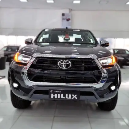 TOYOTA HILUX 2025