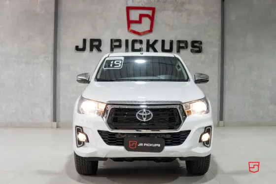 TOYOTA HILUX 2019