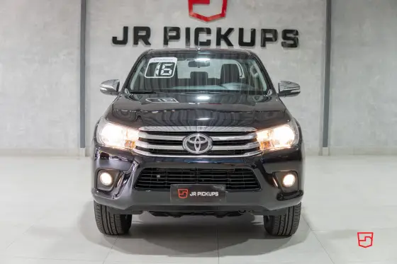 TOYOTA HILUX 2016