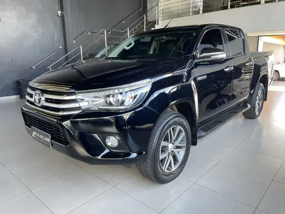 TOYOTA HILUX 2016
