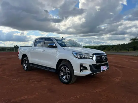 TOYOTA HILUX 2020