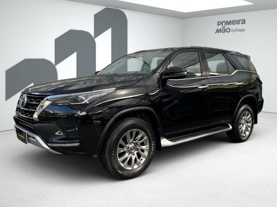 TOYOTA HILUX SW4 2022