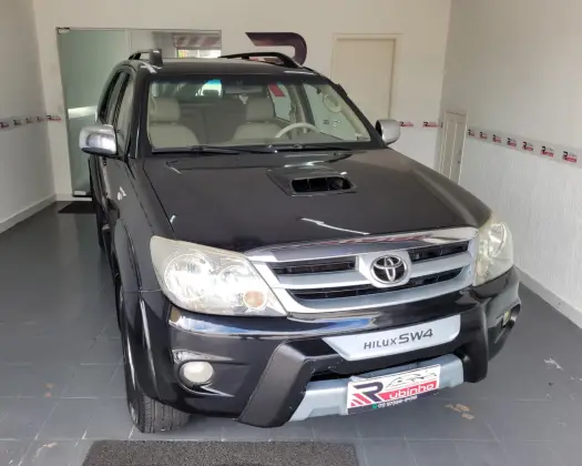 TOYOTA HILUX SW4 2006