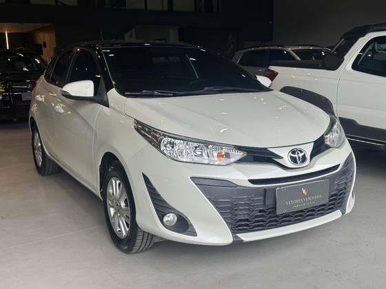 TOYOTA YARIS 2019