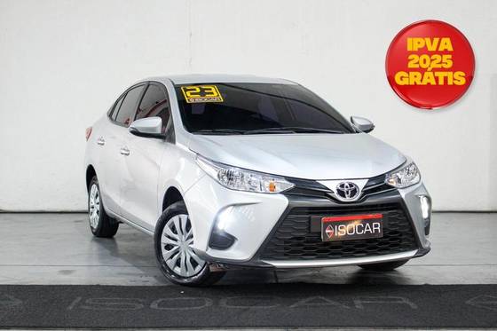 TOYOTA YARIS 2023