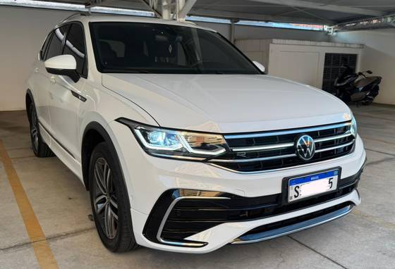 VOLKSWAGEN TIGUAN 2024