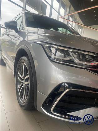 VOLKSWAGEN TIGUAN 2025