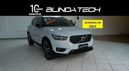 VOLVO XC40 2021
