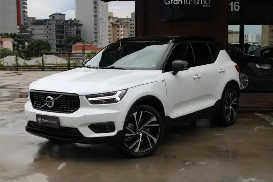 VOLVO XC40 2018