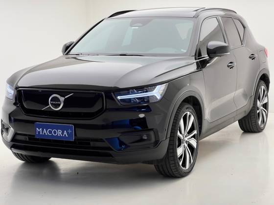 VOLVO XC40 2022