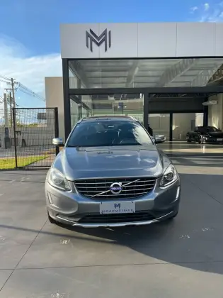 VOLVO XC60 2017