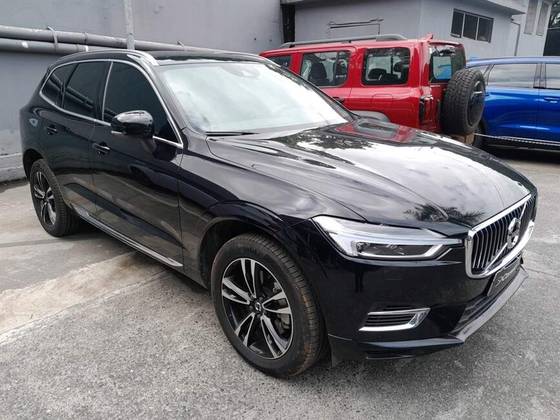 VOLVO XC60 2021