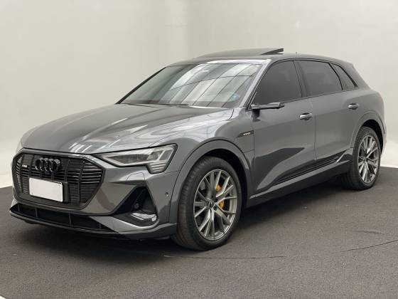 AUDI E-TRON 2021