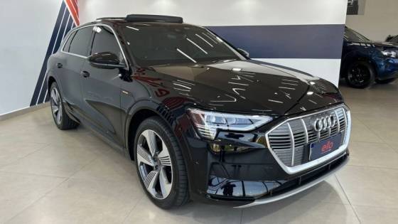 AUDI E-TRON 2022