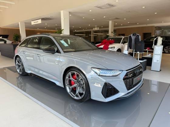 AUDI RS6 2025